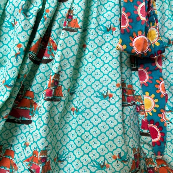 Jelly the Pug pirate ship dress 18 months - Picture 5 of 5